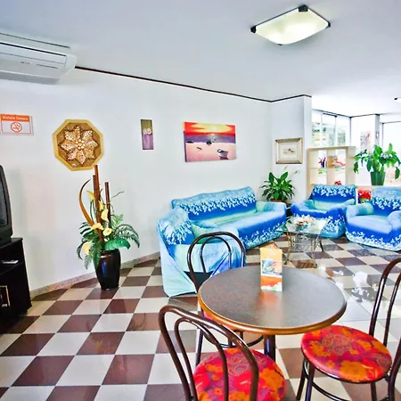 Atis 贝拉里亚-伊贾马里纳