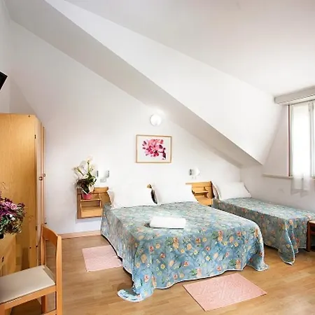 Hotel Atis 2*